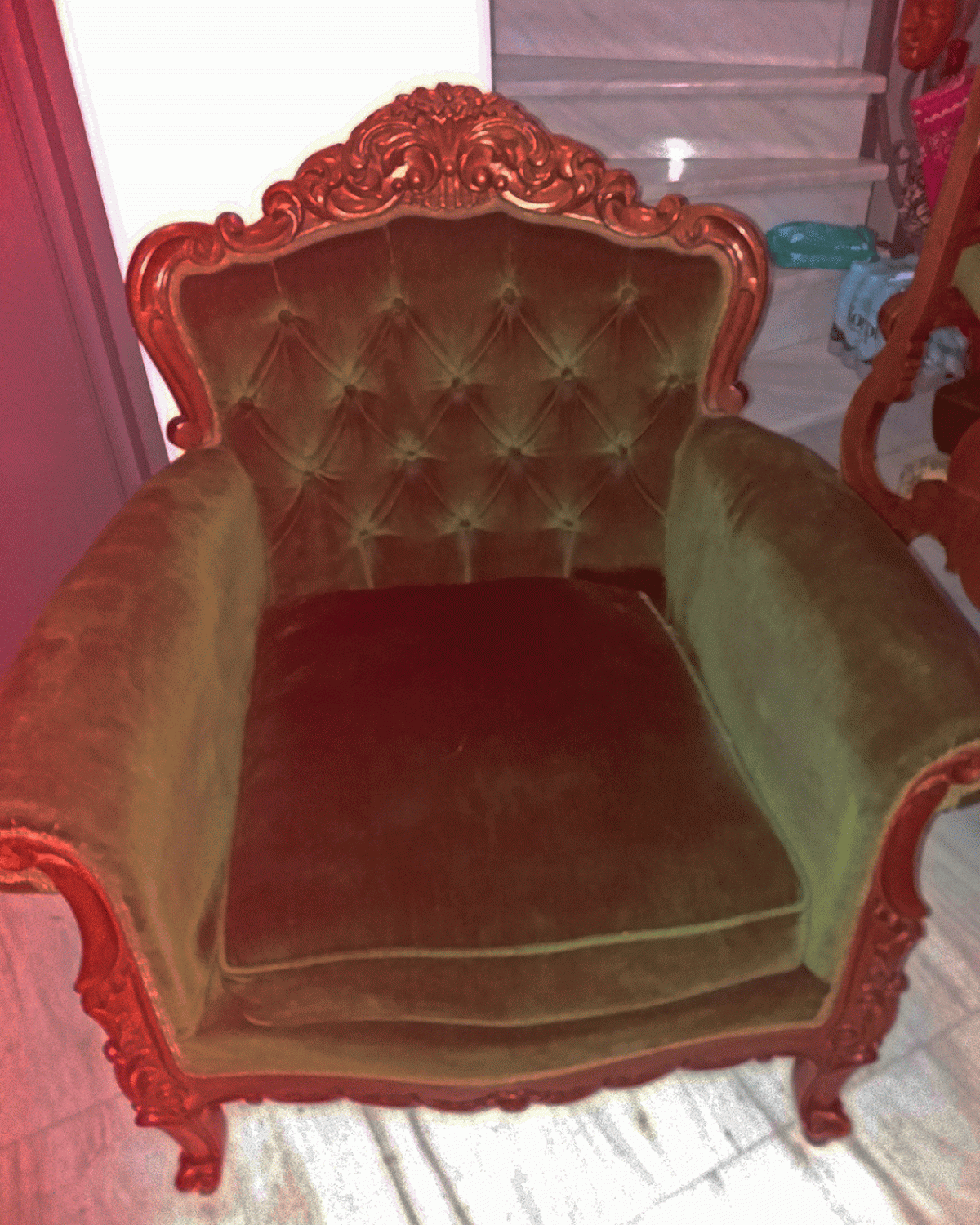 Πολυθρόνα Before