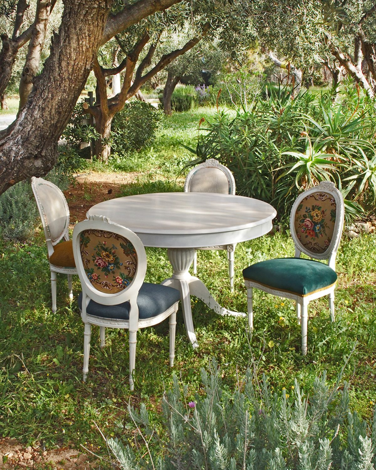 Καρέκλες After